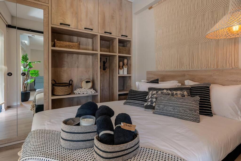 Enigma, A Lux And Boho City Apartment Downtown Превеза Экстерьер фото